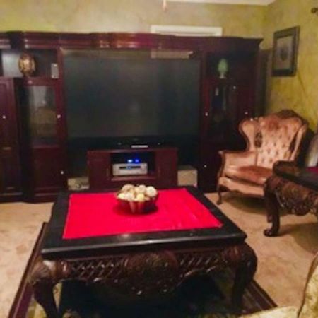 מונטגומרי Best Deal In Town! Entire 1 Bedroom Apartment 59 מראה חיצוני תמונה