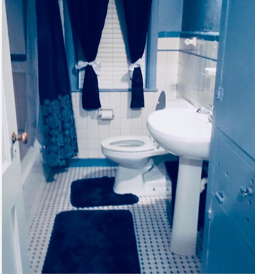 מונטגומרי Best Deal In Town! Entire 1 Bedroom Apartment 59 מראה חיצוני תמונה