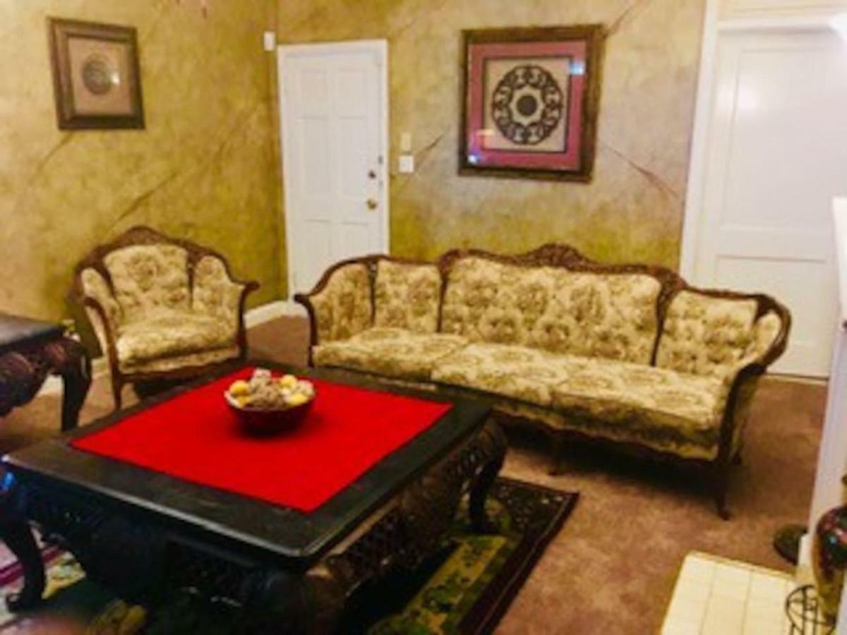 מונטגומרי Best Deal In Town! Entire 1 Bedroom Apartment 59 מראה חיצוני תמונה
